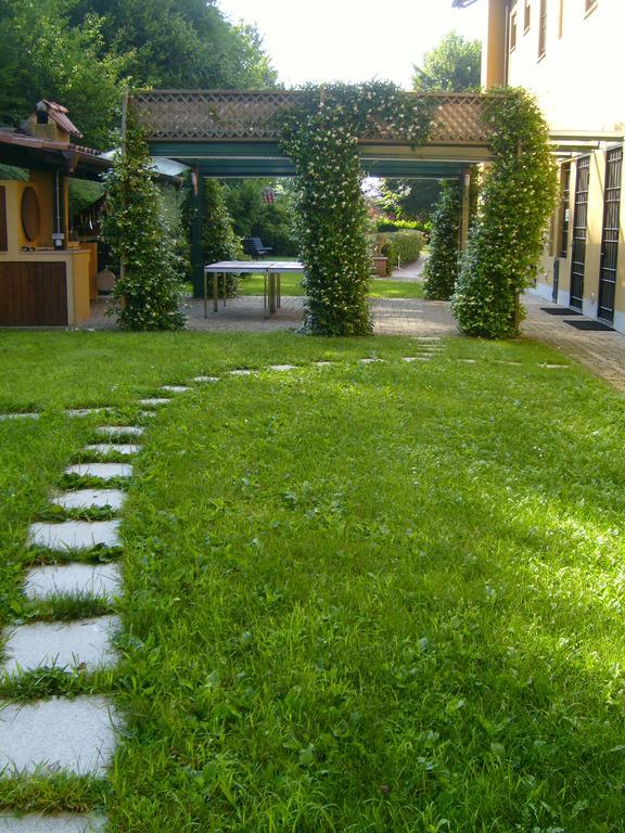 Casa Dei Frati Otel Asti Oda fotoğraf