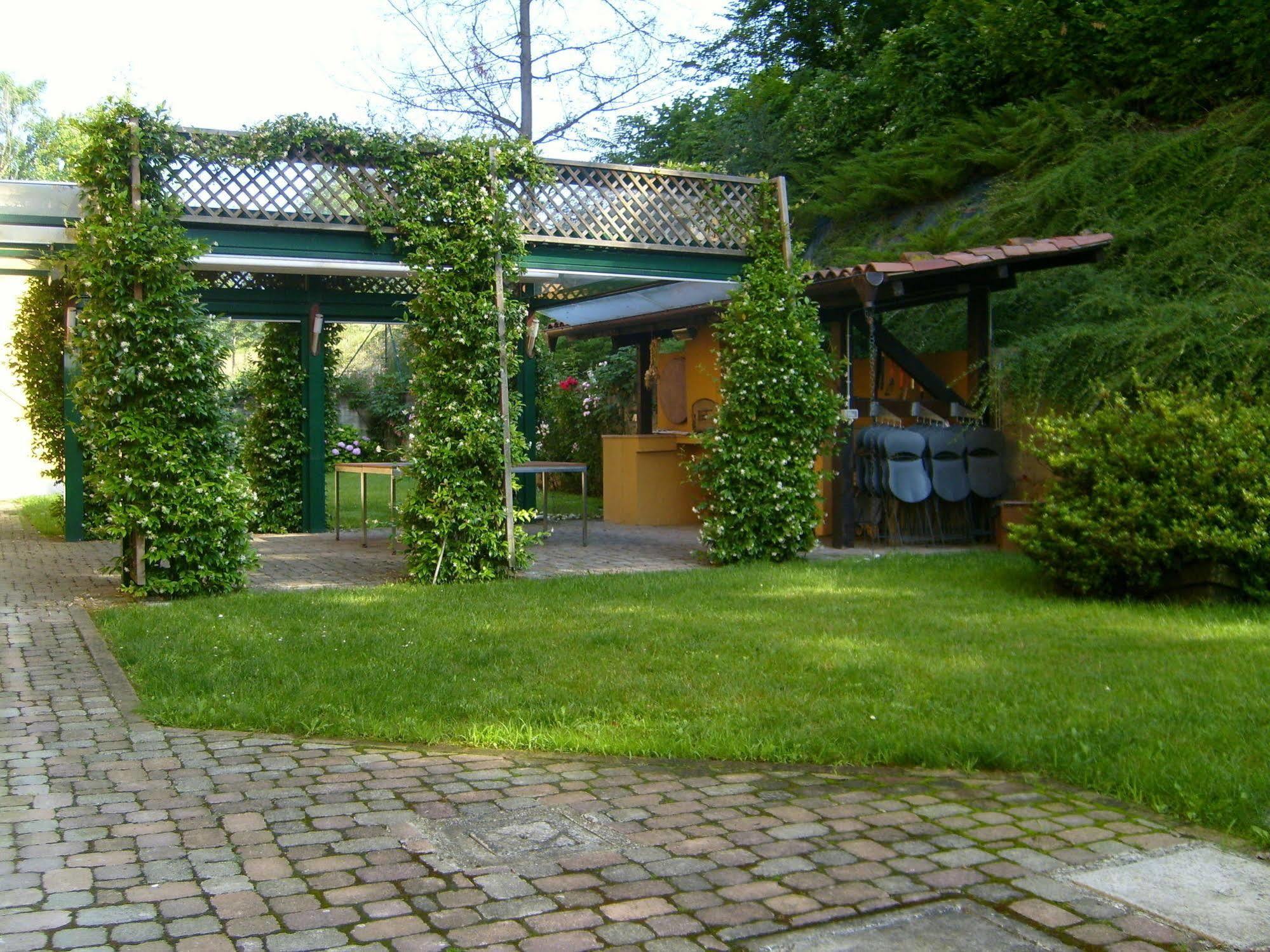 Casa Dei Frati Otel Asti Dış mekan fotoğraf